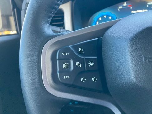 Used 2026 Ford Bronco Outer Banks AWD/4WD image 13