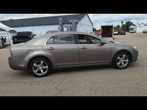 Used 2011 Chevrolet Malibu LT FWD image 31