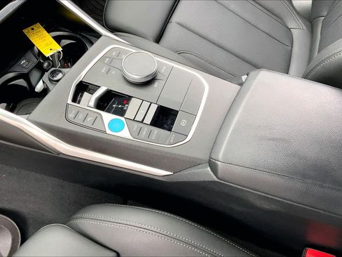 Used 2023 BMW i4 eDrive40 w/ Premium Package RWD image 15