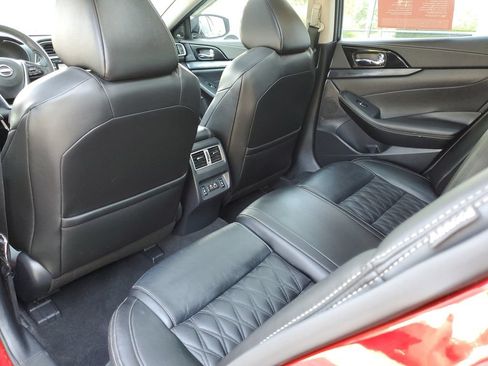 Certified 2023 Nissan Maxima Platinum w/ Sport Mat Group FWD image 15