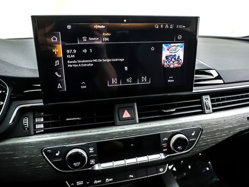 Used 2025 Audi A4 2.0T Premium w/ Convenience Package image 21