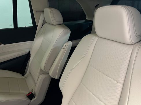 New 2026 Mercedes-Benz GLS 450 4MATIC image 20