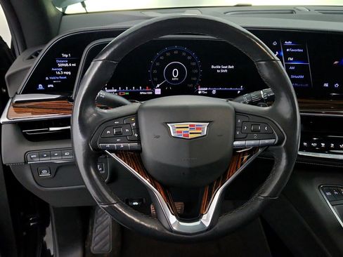 Used 2023 Cadillac Escalade Luxury AWD/4WD image 14