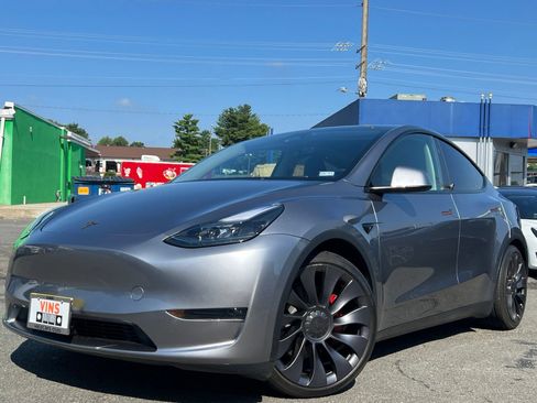Used 2024 Tesla Model Y Performance AWD/4WD image 20