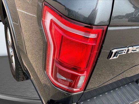 Used 2017 Ford F150 Lariat AWD/4WD image 31