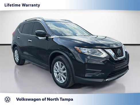 Used 2018 Nissan Rogue SV FWD image 1
