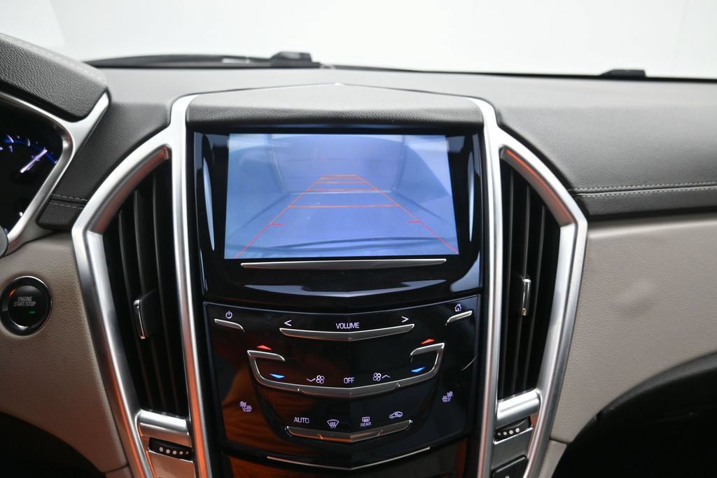 Used 2015 Cadillac SRX Performance w/ Trailering Package FWD image 16