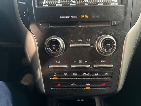 Used 2018 Lincoln MKC Select w/ Select Plus Package image 24