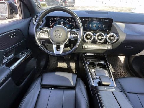 Used 2022 Mercedes-Benz GLA 250 4MATIC w/ Premium Package Lite image 12