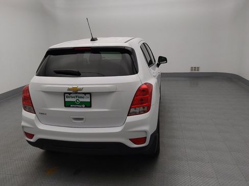 Used 2020 Chevrolet Trax LS w/ Tint and Cruise Package FWD image 7