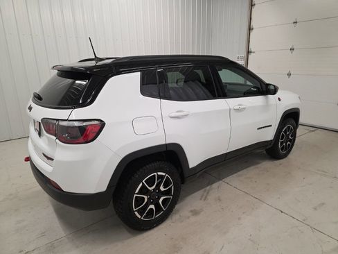 New 2026 Jeep Compass Trailhawk AWD/4WD image 6
