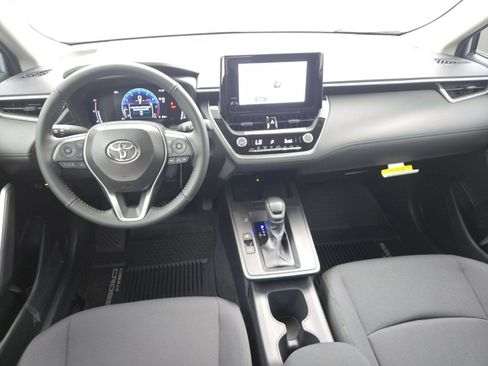New 2026 Toyota Corolla Cross LE FWD image 14