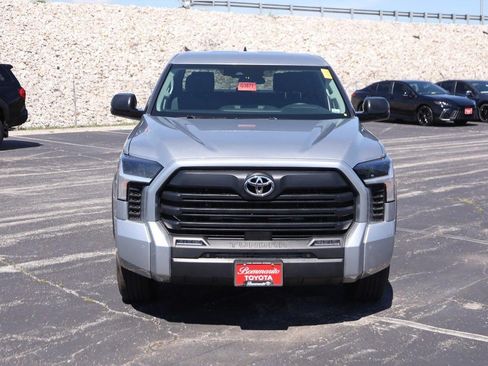 Used 2023 Toyota Tundra SR5 w/ SR5 Convenience Package AWD/4WD image 5
