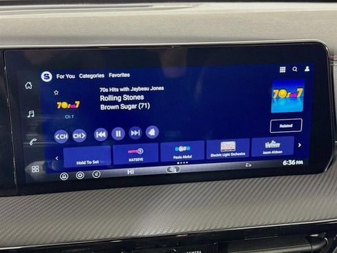 Certified 2026 Nissan Kicks SR w/ Illumination Package image 15