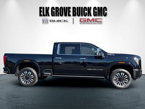 New 2026 GMC Sierra 2500 Denali Ultimate AWD/4WD image 3