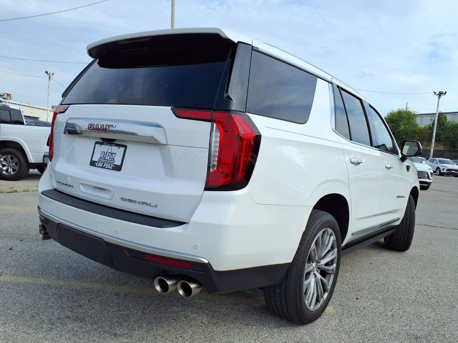 Used 2021 GMC Yukon Denali w/ Denali Premium Package AWD/4WD image 41