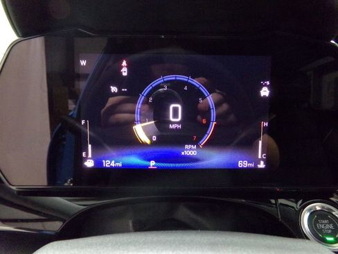 New 2025 Chevrolet Trax ACTIV w/ Sunroof Package image 24