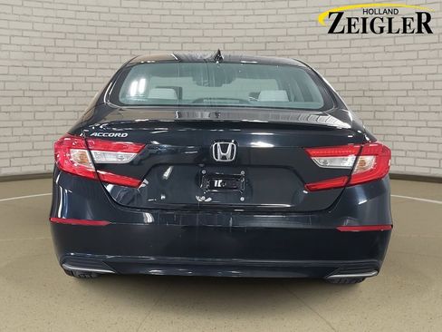 Used 2018 Honda Accord LX image 6