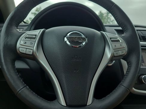 Used 2016 Nissan Altima 2.5 SL w/ 2.5 Technology Package FWD image 25