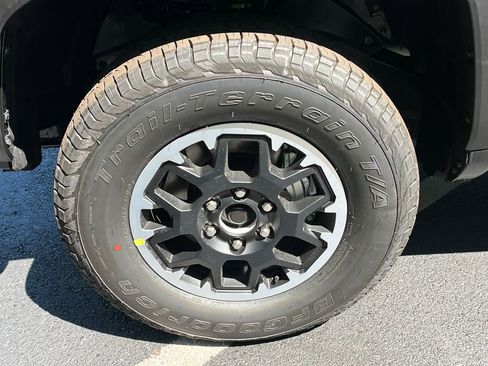 New 2025 Toyota Tacoma TRD Off-Road w/ TRD Off Road Upgrade Package image 16