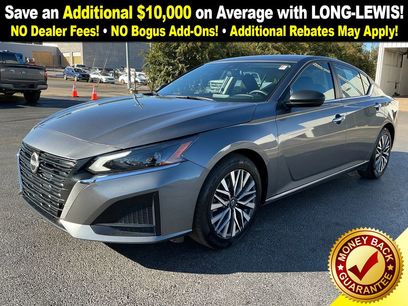 Used 2024 Nissan Altima 2.5 SV