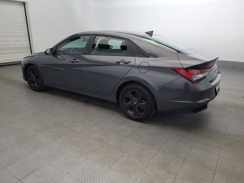 Used 2023 Hyundai Elantra Blue image 3