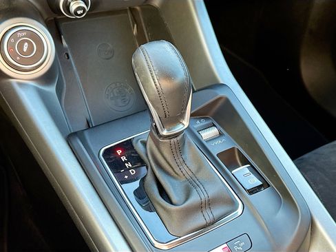 Used 2024 Alfa Romeo Tonale Veloce image 25