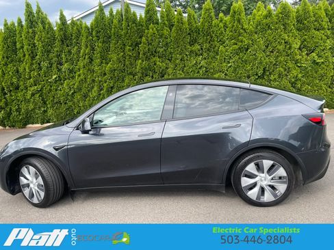 Used 2024 Tesla Model Y Long Range AWD/4WD image 6