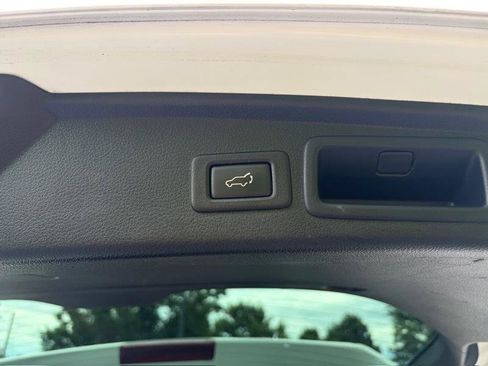 Used 2018 Subaru Forester 2.5i Limited w/ Popular Package #2 AWD/4WD image 35