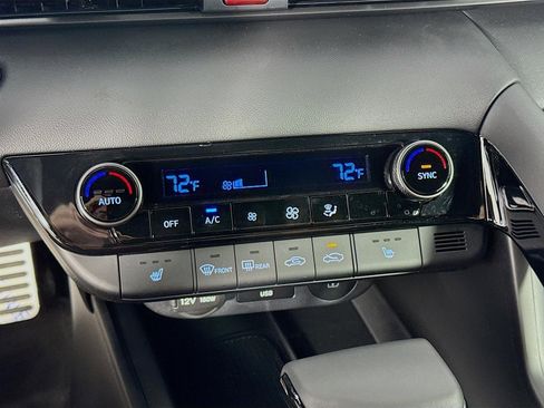 New 2026 Hyundai Elantra SEL Sport Premium FWD image 17
