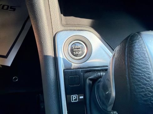Used 2023 Nissan Sentra SV FWD image 17