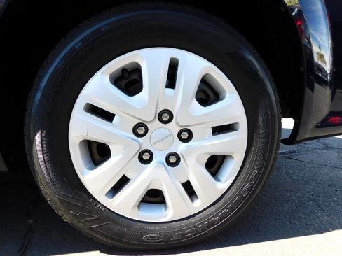 Used 2015 Dodge Grand Caravan American Value Package w/ UConnect Hands-Free Group image 9