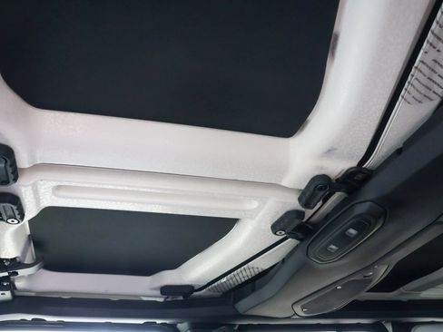 New 2026 Jeep Wrangler Unlimited Rubicon AWD/4WD image 7