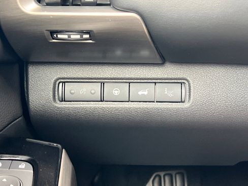 New 2025 Nissan Pathfinder Platinum w/ Cargo Package image 32