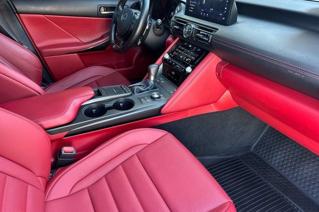 Used 2024 Lexus IS 500 w/ Accessory Package RWD image 18