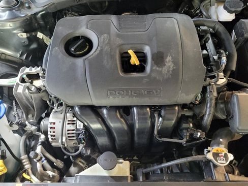 Used 2024 Kia Forte LXS FWD image 30