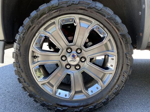 Used 2018 GMC Sierra 1500 Denali w/ Denali Ultimate Package AWD/4WD image 41