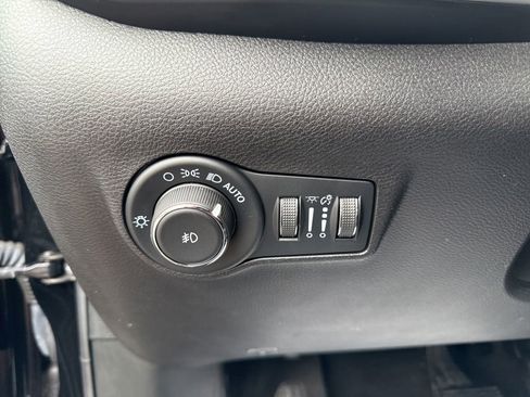 Used 2022 Jeep Compass Latitude w/ Convenience Group AWD/4WD image 26