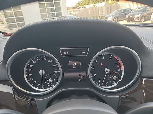 Used 2015 Mercedes-Benz GL 450 4MATIC image 20