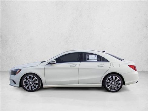 Used 2018 Mercedes-Benz CLA 250 4MATIC image 8
