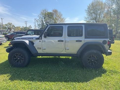 Used 2018 Jeep Wrangler Unlimited Rubicon AWD/4WD image 11