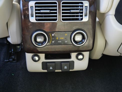Used 2021 Land Rover Range Rover AWD/4WD image 16
