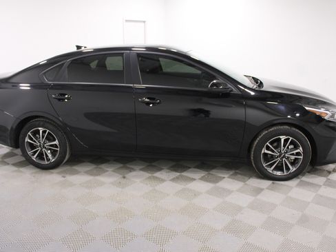 Used 2024 Kia Forte LXS image 23
