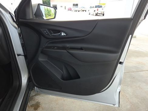 Used 2022 Chevrolet Equinox LT AWD/4WD image 49