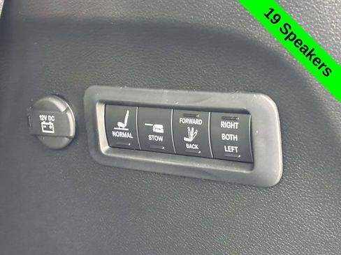 Used 2024 Chrysler Pacifica Pinnacle w/ Trailer Tow Group image 42