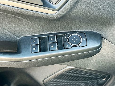 Used 2022 Ford Escape SE image 23