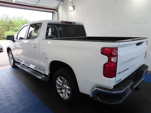 Used 2025 Chevrolet Silverado 1500 LT AWD/4WD image 6