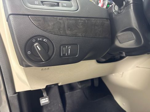 Used 2017 Dodge Grand Caravan SE w/ Power Window Group image 13