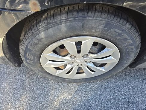 Used 2012 Hyundai Sonata GLS image 10