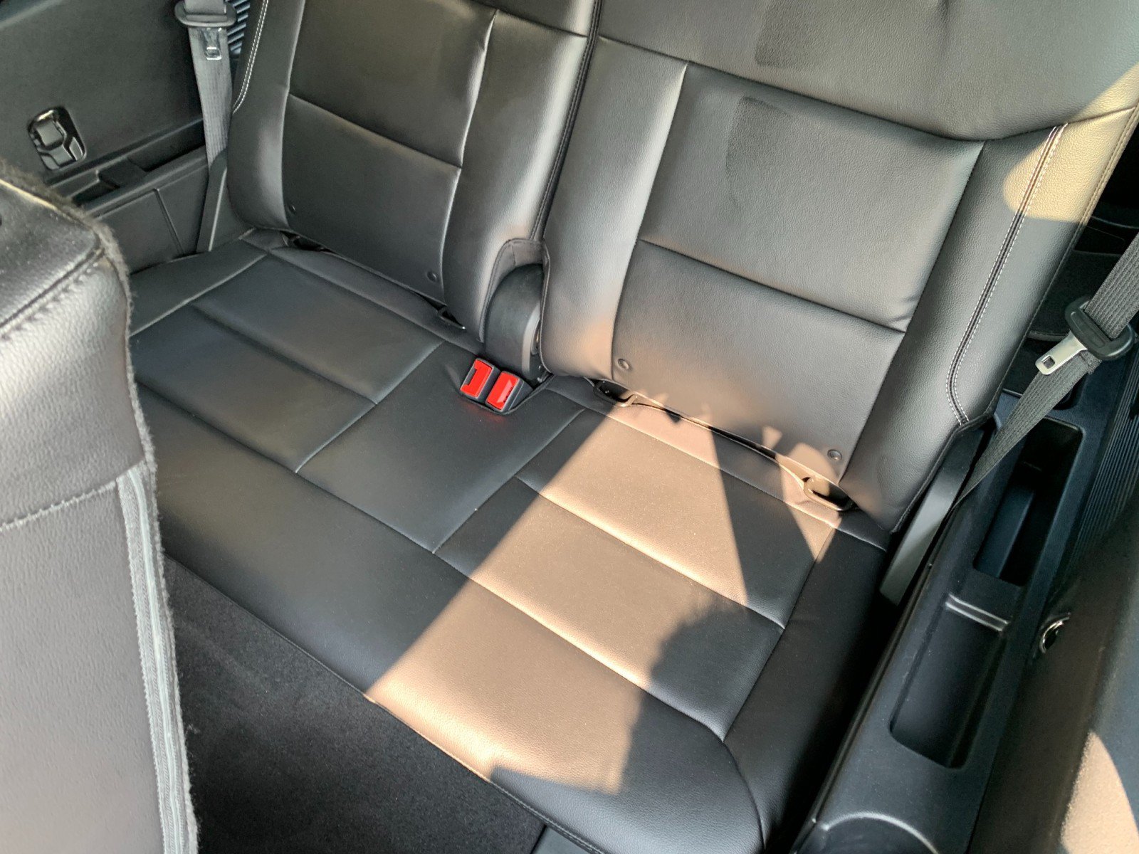 Used 2022 Ford Explorer ST AWD/4WD image 38
